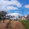 Mulher morre atropelada por caminhão de lixo