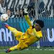 Hulk, Bruno Henrique, Thiago Silva, Léo Pereira, Rodrigo Garro, Jhon Arias, Hugo Souza, Nonato, Agustín Giay, Kaio César: a seleção da rodada de ida das quartas de final da Libertadores
