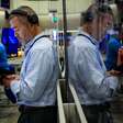 S&amp;P 500 e Nasdaq abrem em baixa após nervosismo com IA pesar sobre Nvidia e fabricantes de chips