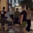 Ex-vereador é agredido com socos e chutes após defender bandeira LGBTQIA+ na Espanha