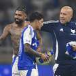 Meia indicado por Leonardo Jardim rescinde com o Cruzeiro; veja detalhes