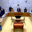 Moraes e Mendonça sentam lado a lado em julgamento em meio a crise histórica no STF; veja