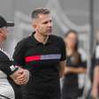 Diretor do Atlético-MG comenta saídas e aponta foco em reforços