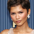 Cabelo pixie cut de Zendaya no Emmy homenageia visual icônico de Halle Berry, e veterana reage; confira 9 famosas, incluindo Diana, que já aderiram ao corte de 1951 a 2026
