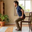Os exercícios mais indicados para fazer em casa para evitar a rigidez muscular após os 40 anos