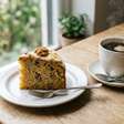 Sem arroz, sem lentilha preta e sem precisar fermentar a massa: com uma fruta madura, o café da manhã fica pronto em poucos minutos