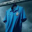 Corinthians lança camisa azul em homenagem à Invasão de 1976
