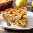 Torta de maçã simples e rápida: massa macia e cobertura douradinha