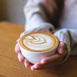 Cafeína tem ação negativa no sono profundo, mesmo após várias horas da sua ingestão