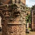Ruínas de pedra erguidas em terras guaranis nos séculos XVII e XVIII: o sítio gaúcho que preserva os restos de uma missão jesuítica e integra um patrimônio mundial compartilhado pelo Brasil e pela Argentina