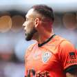 Atlético-MG estreia camisa 3 inspirada na tradicional "Rua de Fogo"