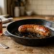 Por que colocar um pouco de vinagre na água do cozimento da linguiça ajuda a evitar que ela estoure