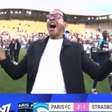 Vídeo: técnico provoca torcida do ex-clube e causa briga em campo