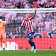 Com um a mais, Atlético de Madrid vence o derby sobre o Real Madrid pelo Campeonato Espanhol