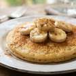 Com banana madura, aveia e canela: essa panqueca simples transforma ingredientes comuns em um café da manhã macio, nutritivo e pronto em poucos minutos