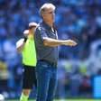 Renato garante que Grêmio não será rebaixado e faz cobrança pública