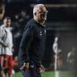Dorival se explica sobre fala após eliminação e faz as pazes com a torcida: 'Sinto muito'
