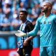 Com 'lei do ex-goleiro', Palmeiras para em Weverton e volta com empate contra o Grêmio