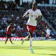 Liverpool sofre, mas vence Bournemouth