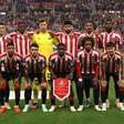 Capitão da Premier League admite fraude em certificado de vacinação e fica fora da seleção