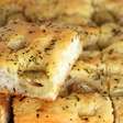 Aprenda a fazer focaccia sem sova: receita fácil, macia e cheia de sabor