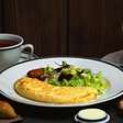 Omelete completo e cheio de sabor para refeições práticas e equilibradas