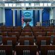 TVs dos EUA suspendem cobertura após veto de Trump a CNN, MS NOW e Politico