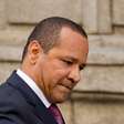 Mensagens da PF mostram Neymar Pai e Flávio Bolsonaro cobrando recursos de Vorcaro