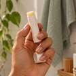 Nem sempre é falta de hidratação: 5 motivos que deixam os lábios constantemente ressecados mesmo usando balm