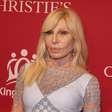 Donatella Versace volta ao mundo da moda com nova marca