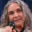Globo surpreende e escolhe novela clássica com Regina Duarte para substituir 'Além do Tempo'; saiba qual é