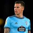 Santi Mina é condenado a quatro anos de prisão por abuso sexual
