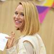 Mariana Ximenes aposta em aerolook off-white a caminho de Milão. Veja 9 dicas para viajar com conforto