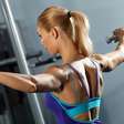 Ombros fortes e definidos: 5 exercícios para incluir nos treinos