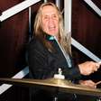 Nicko McBrain relembra quando conheceu Ozzy Osbourne: 'salvou minha vida'