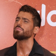 Can Yaman, galã de novelas turcas e aos 36 anos de idade: 'Um traço da minha personalidade quando era jovem era que eu estudava muito e não era muito sociável'