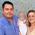 Exame de DNA revela que outro homem é pai da filha, e casal processa clínica de fertilização nos EUA