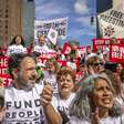 Susan Sarandon e Hannah Einbinder são detidas em Nova York durante protesto contra Netanyahu