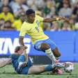 Sincero, Endrick comenta pressão no futebol: "Não é difícil ser jogador"