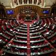 Extrema direita conquista grupo no Senado da França pela primeira vez na história