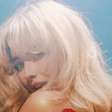 Sabrina Carpenter vai viver Ginger Rogers em filme sobre Fred Astaire