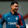 Cristiano Ronaldo fica no banco de Portugal e repete feito que não acontecia há 18 anos