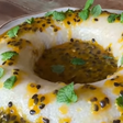 Pudim vegano e sem glúten de maracujá e hortelã
