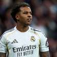 Rodrygo volta a treinar com bola no Real Madrid, mas recuperação ainda é longa