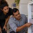 Família recebeu uma conta de luz quase duas vezes maior, começou a culpar o chuveiro e só descobriu o verdadeiro motivo depois de desligar os aparelhos um por um