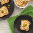 Torrada com frango picante pronta em 30 minutos: veja a receita