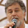 Aos 70 anos, Marcos Frota surge em registro raro com os quatro netos; veja quem são