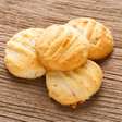 Rosquinha de nata integral é o quitute perfeito para acompanhar o cafezinho