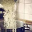 O segredo para um arroz mais soltinho e saboroso pode estar nesse ingrediente simples