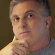 Contratos de R$ 109 milhões, falsa venda do banco Master, avião emprestado, pós-show de Madonna, pizza com Ronaldo Fenômeno e mais: o teor das conversas dos amigos Luciano Huck e Daniel Vorcaro ao longo de 2 anos. 'Estou com você em qualquer frente'